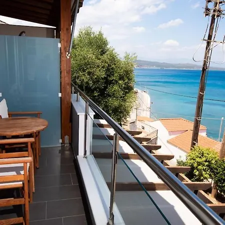 Laconian Blue Гитион