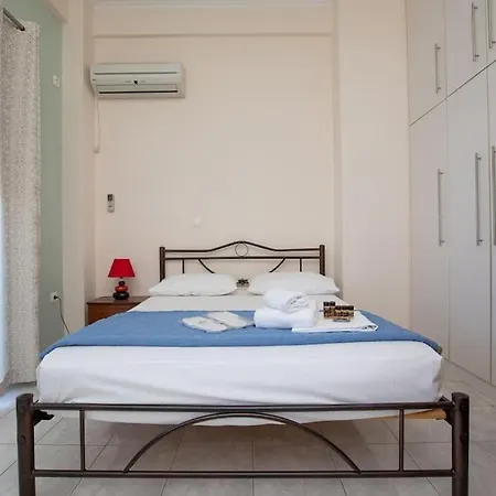 Laconian Blue Apartment *