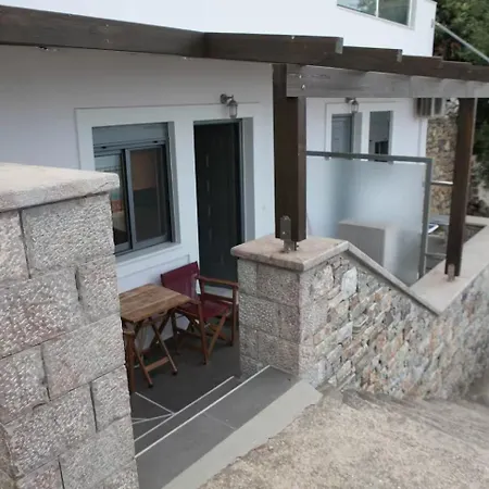 Laconian Blue Апартаменты *