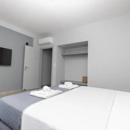 Apartment Laconian Blue