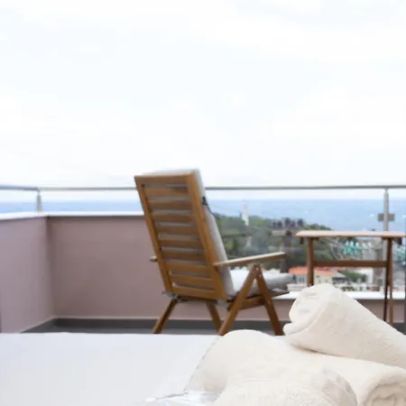Laconian Blue Apartment *