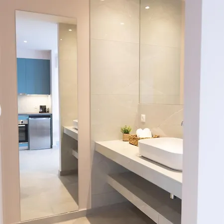 Laconian Blue Apartman *