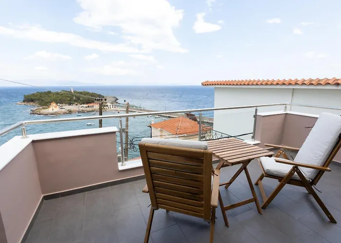 Laconian Blue Appartement Gythio